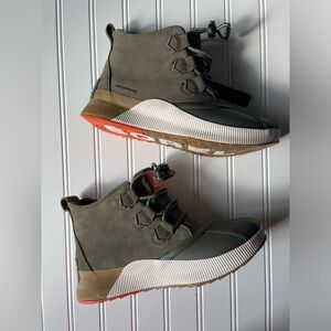 NIB Sorel Youth OUT N ABOUT™ Classic Waterproof boot olive green